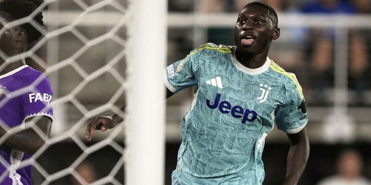 Chelsea Ikut Masuk! Persaingan Klub untuk Gaet Bomber PSG Makin Panas